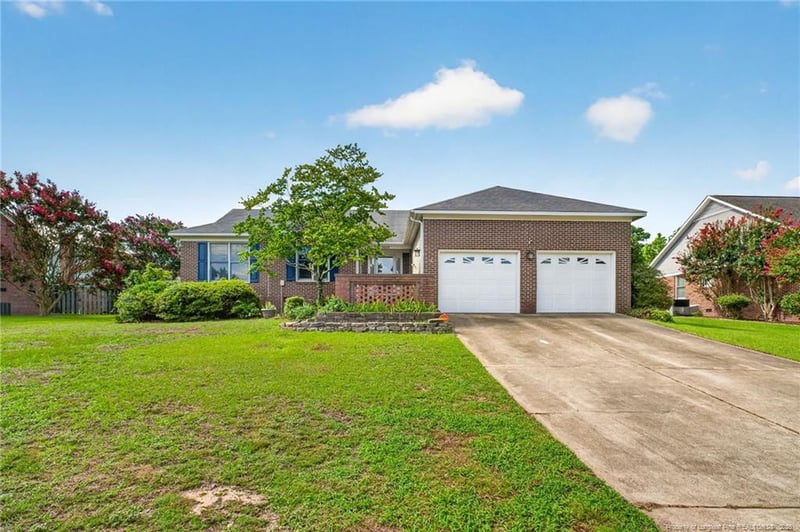 3568 Gables Dr, Fayetteville, NC 28311