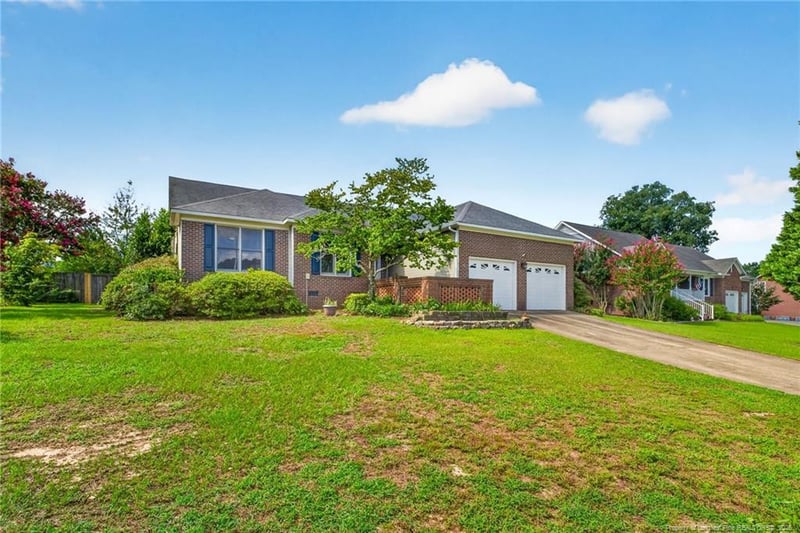 3568 Gables Dr, Fayetteville, NC 28311