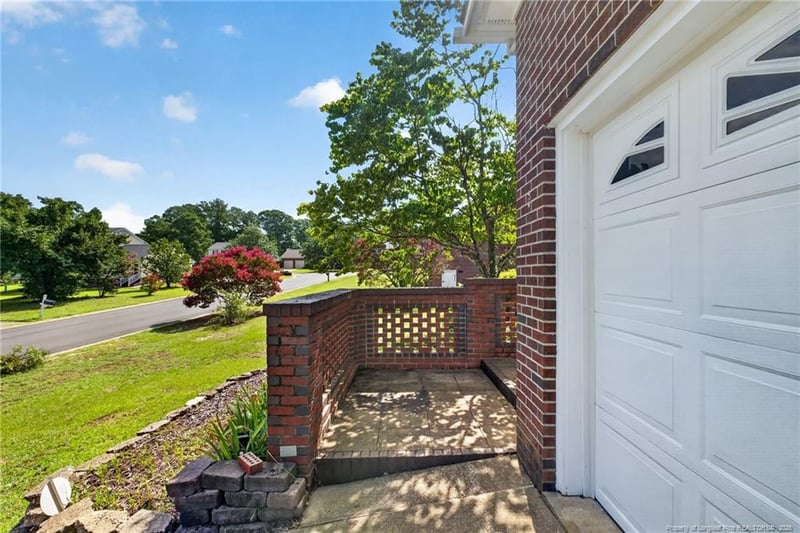 3568 Gables Dr, Fayetteville, NC 28311