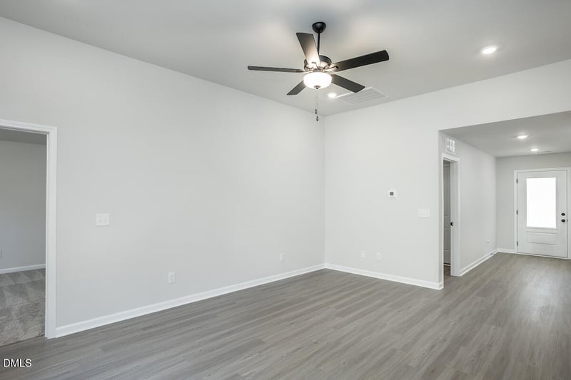 357 Cascade Knoll Dr, Clayton, NC 27527