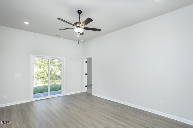 357 Cascade Knoll Dr, Clayton, NC 27527