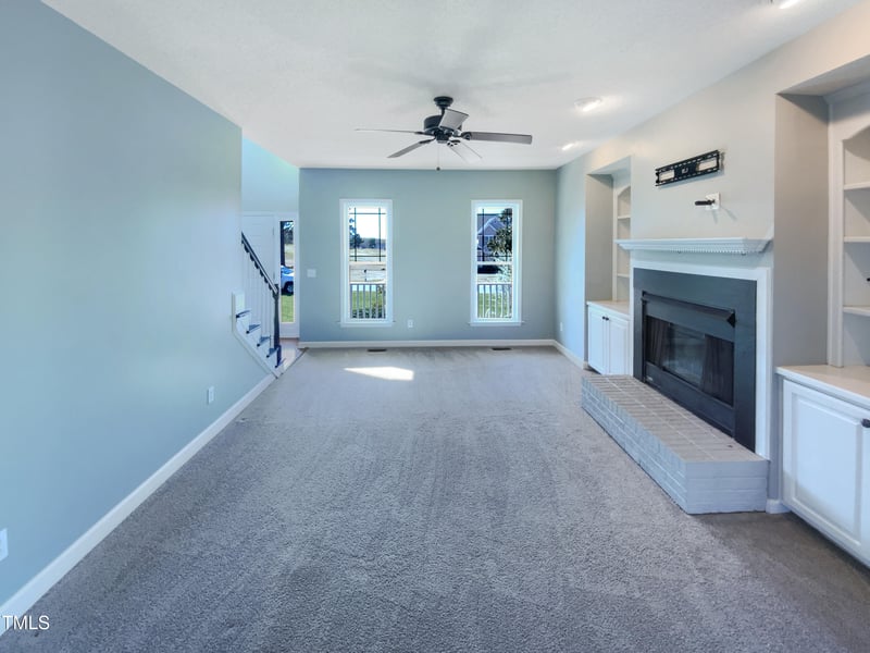 357 Riverwood Dr, Clayton, NC 27527