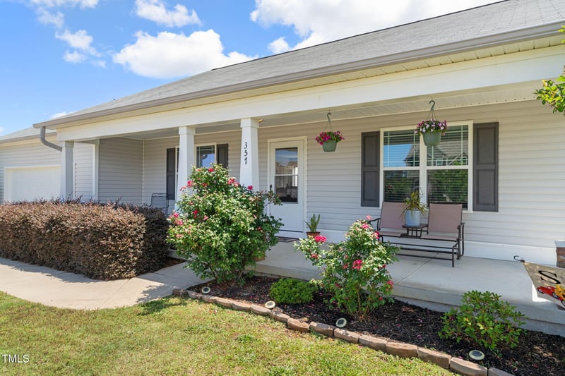 357 Sherrill Farm Dr, Benson, NC 27504