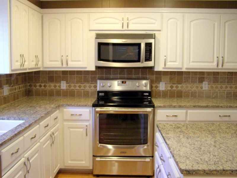 357 Spring Valley Dr, Burlington, NC 27217