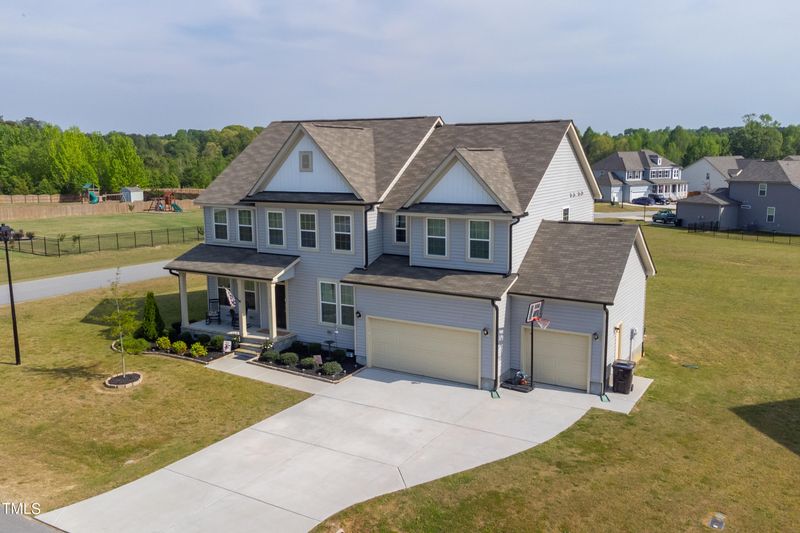 357 Sunrise Ridge Dr, Willow Springs, NC 27592