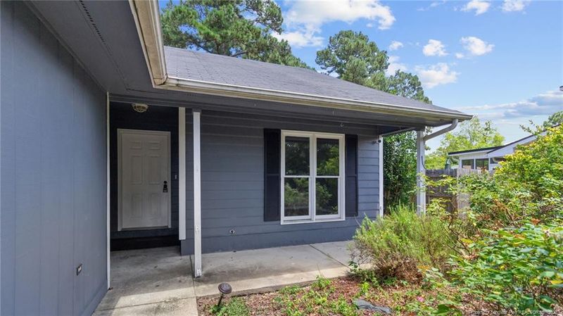 3571 Ireland Dr, Hope Mills, NC 28348