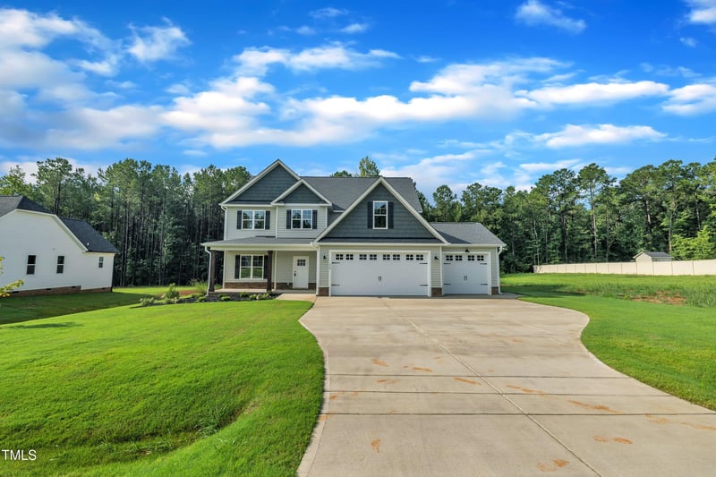 358 Coats Ridge Dr, Benson, NC 27504