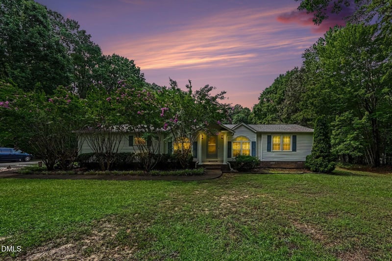 358 Dewar St, Fuquay Varina, NC 27526