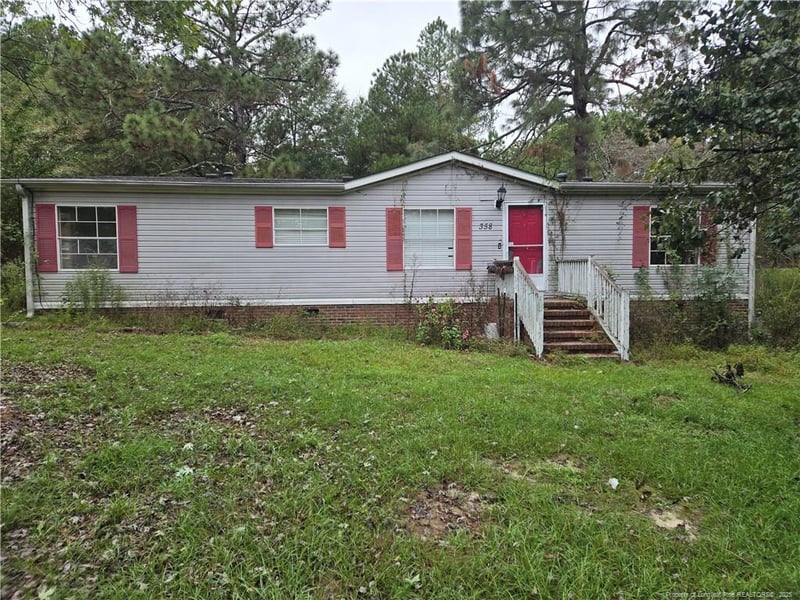 358 Mcneill St, Hope Mills, NC 28348