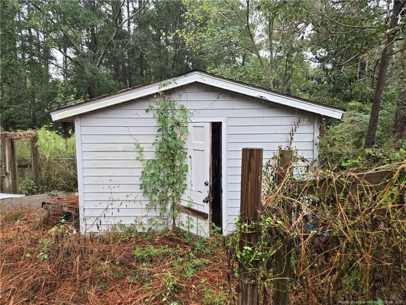 358 Mcneill St, Hope Mills, NC 28348