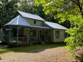 358 Pool Rock Shores Ln, Henderson, NC 27537