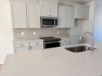 359 Chesapeake Commons St #113, Garner, NC 27529