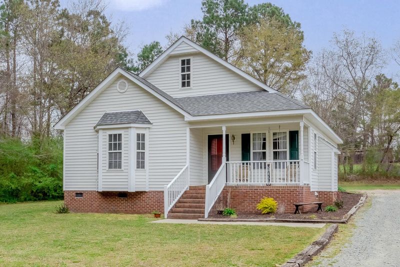 359 Deer Haven Dr, Willow Springs, NC 27592