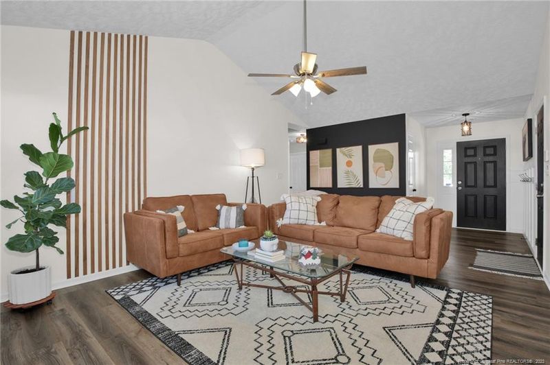 3591 Pioneer Dr, Hope Mills, NC 28348