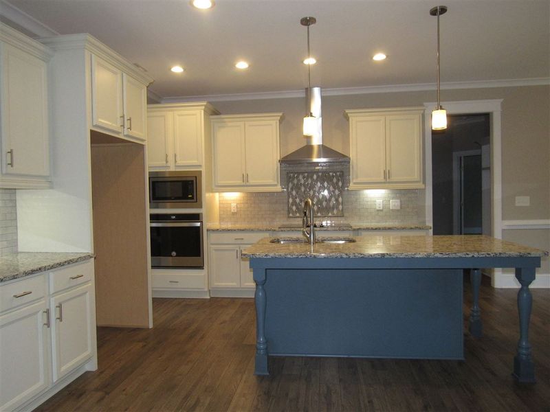 36 Cliffside Cir, Clayton, NC 27527