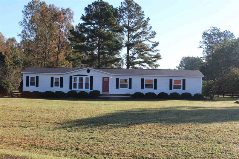 36 Dj Dr, Benson, NC 27504