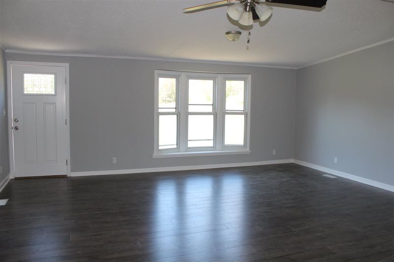 36 Dj Dr, Benson, NC 27504