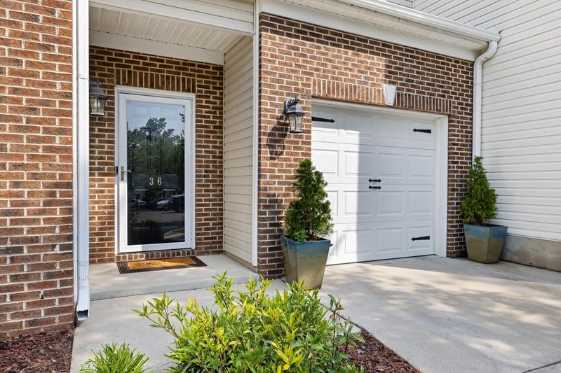 36 Edgebrook Cir, Durham, NC 27703