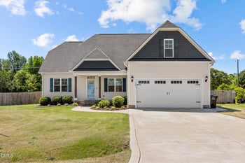 36 Grazing Meadows Dr, Angier, NC 27501