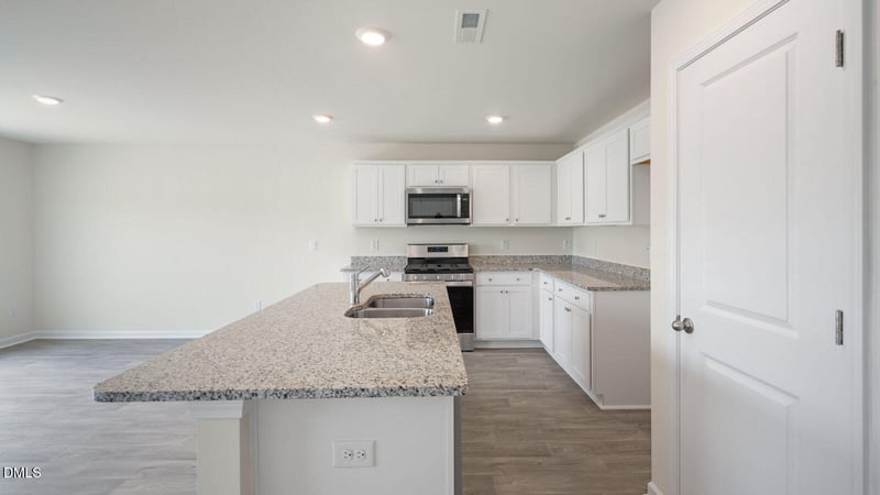 36 Green Laurel Dr, Angier, NC 27501