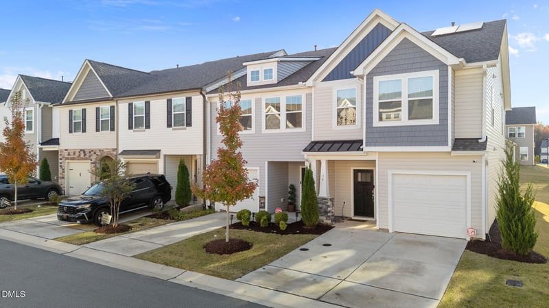 36 Hanging Moss Trl, Clayton, NC 27527