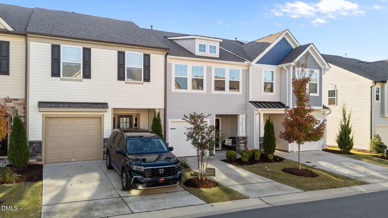 36 Hanging Moss Trl, Clayton, NC 27527