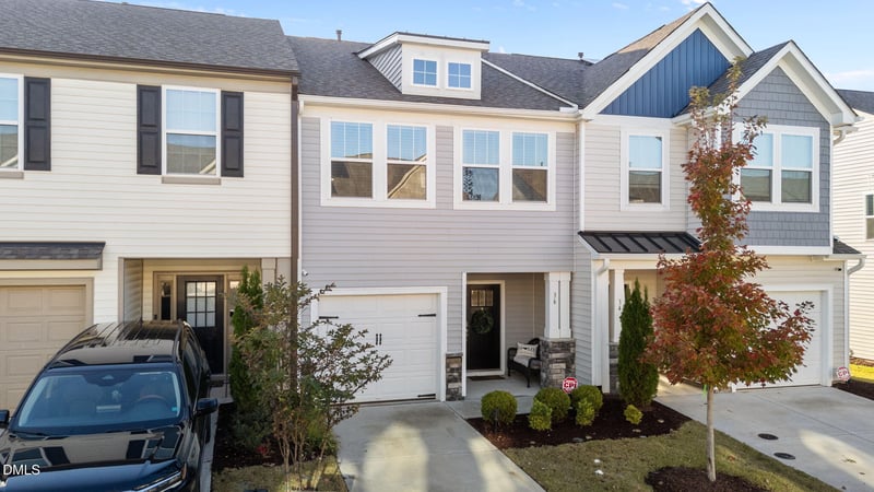 36 Hanging Moss Trl, Clayton, NC 27527