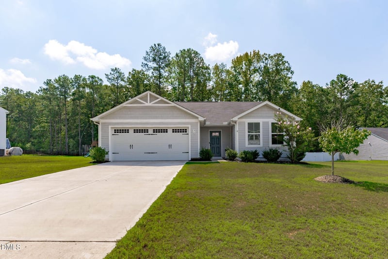 36 Hunting Wood Dr, Angier, NC 27501