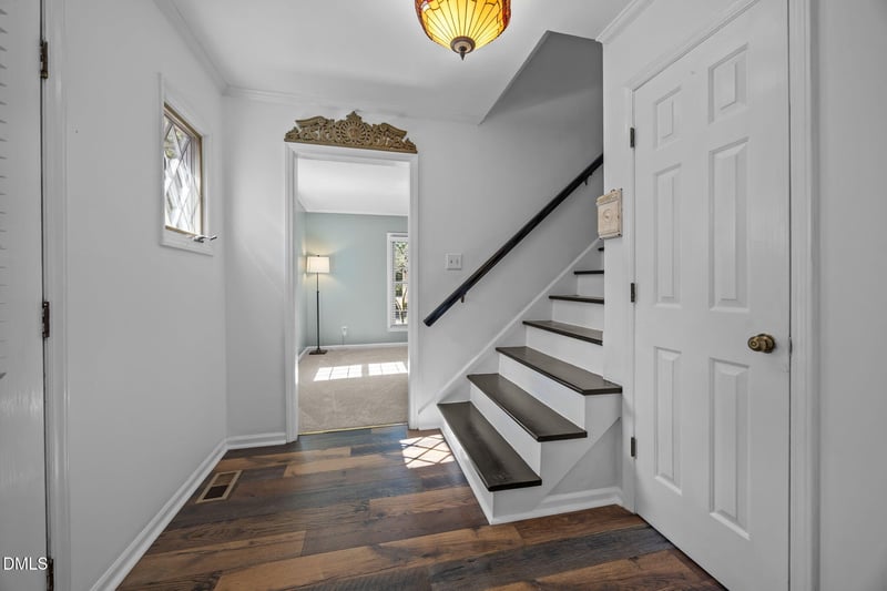 36 London Ln, Mebane, NC 27302