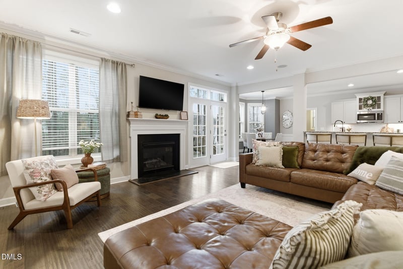 36 Peninsula Ct, Clayton, NC 27520