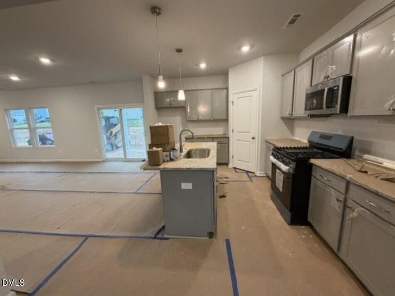 36 Plantation Dr, Youngsville, NC 27596