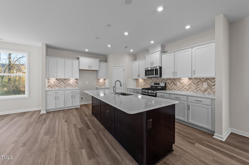 36 Railcar Way, Clayton, NC 27520