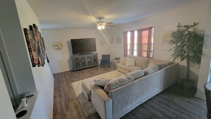 36 Rockwater Way, Zebulon, NC 27597