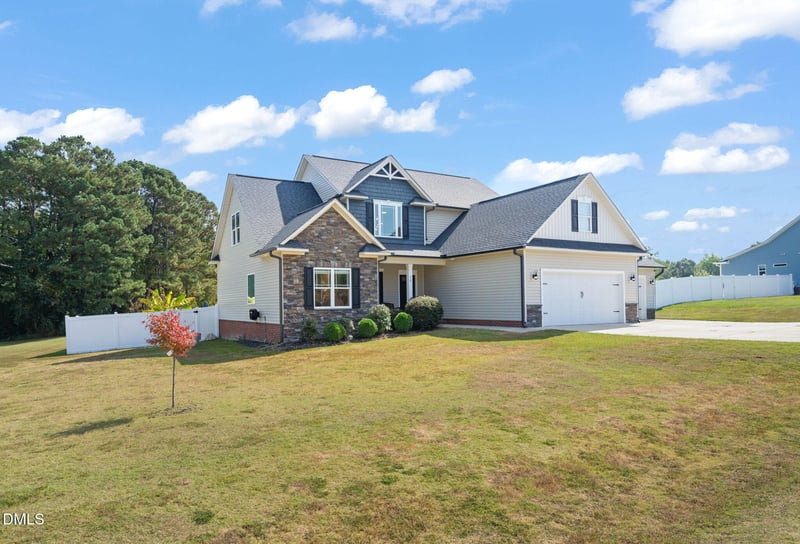 36 Shady Oaks Dr, Benson, NC 27504