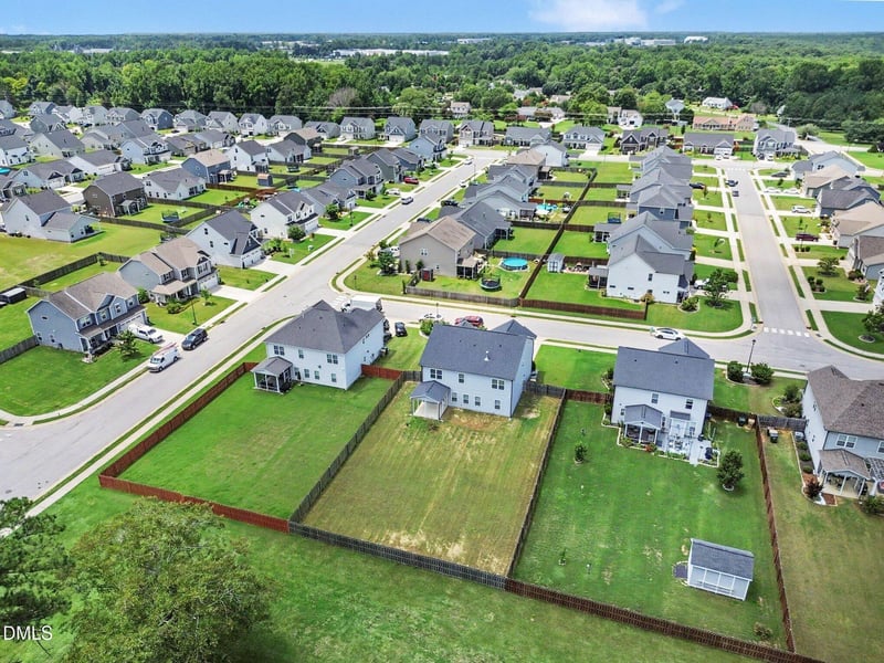 36 Skyway Dr, Clayton, NC 27527