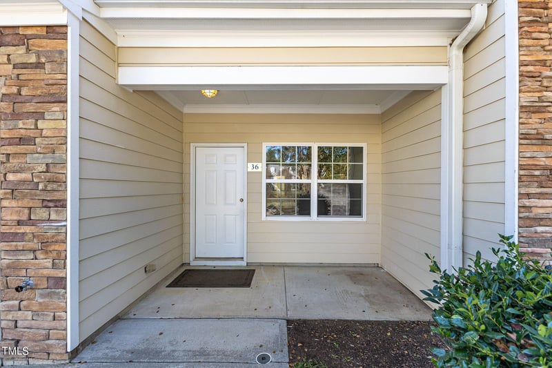 36 Sunnyview Ln, Clayton, NC 27520
