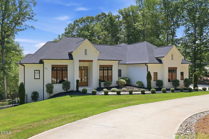 360 Democracy Pl, Apex, NC 27523