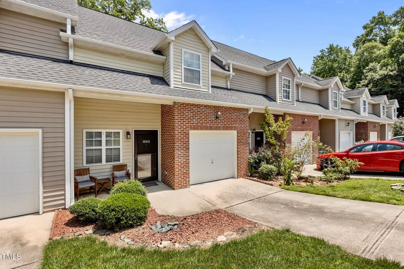 360 Plaza Dr #C, Chapel Hill, NC 27517