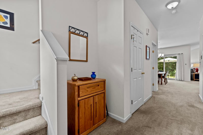 360 Plaza Dr #C, Chapel Hill, NC 27517