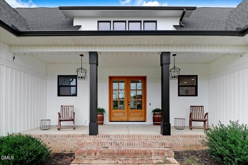 360 Snowbell St, Four Oaks, NC 27524