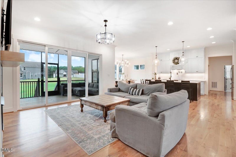 360 Snowbell St, Four Oaks, NC 27524