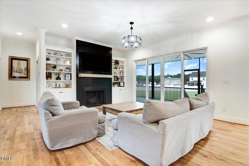 360 Snowbell St, Four Oaks, NC 27524