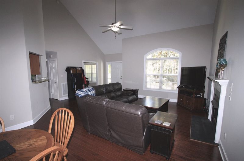 360 Spencers Gate Dr, Youngsville, NC 27596