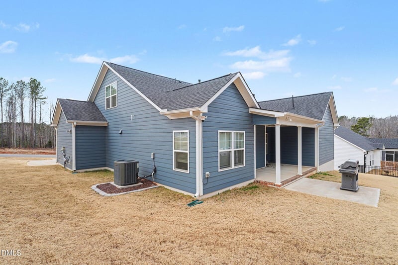 360 Sutherland Dr, Franklinton, NC 27525