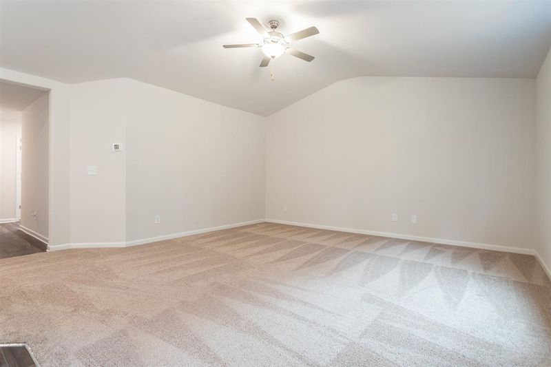 360 Windbreak Ln, Youngsville, NC 27596