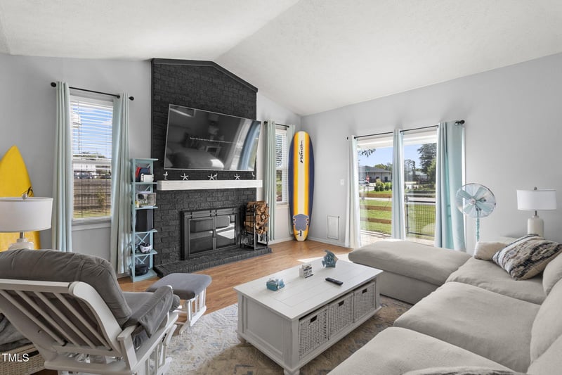 3600 Bolt Dr, Hope Mills, NC 28348