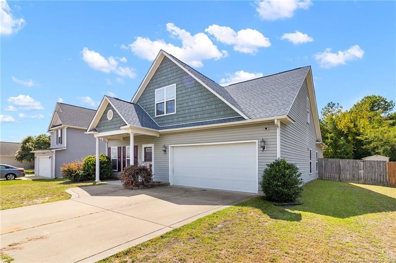 3600 Crosswinds Dr, Hope Mills, NC 28348