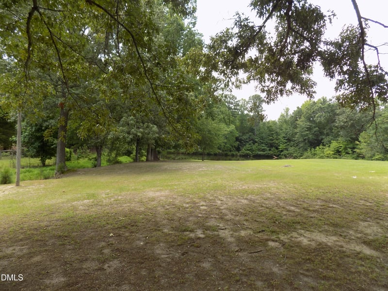 3600 Nc 561 , Louisburg, NC 27549