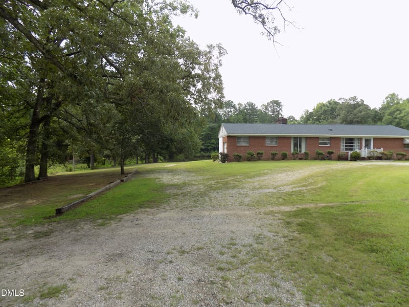 3600 Nc 561 , Louisburg, NC 27549