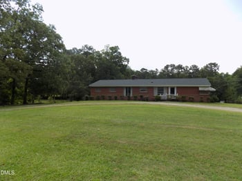 3600 Nc 561 , Louisburg, NC 27549
